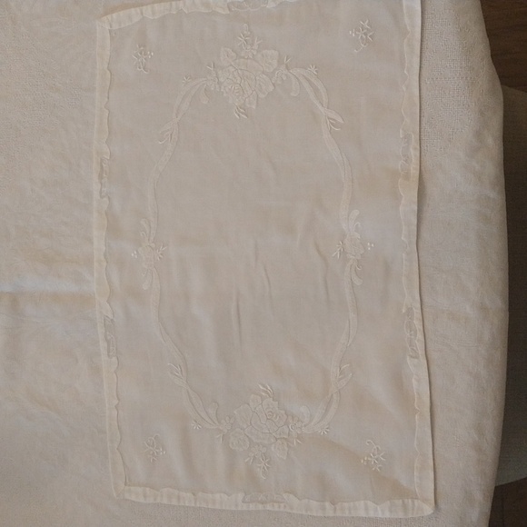 Set of 5 organdy linen handmade madeira white placemats vintage cottagecore - Picture 2 of 8
